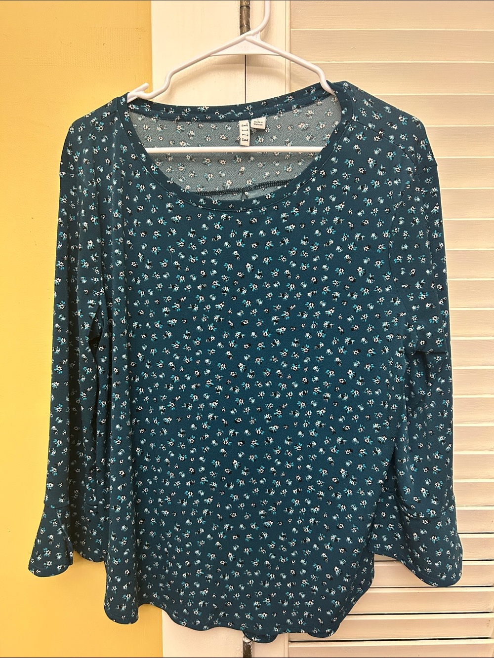 Elle Teal Floral Long Sleeve Scoop Neck Top